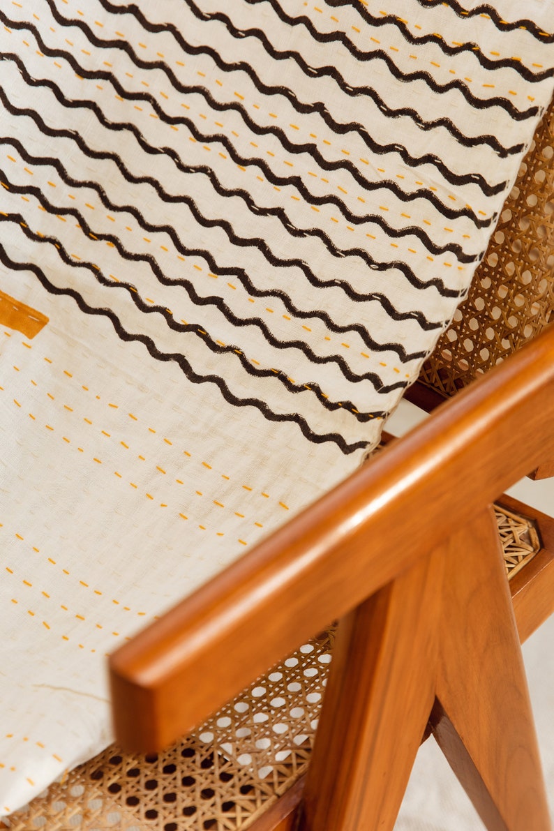 Hand-Stitched Linen Kantha Throw Blanket: Block-Printed Boho Accent