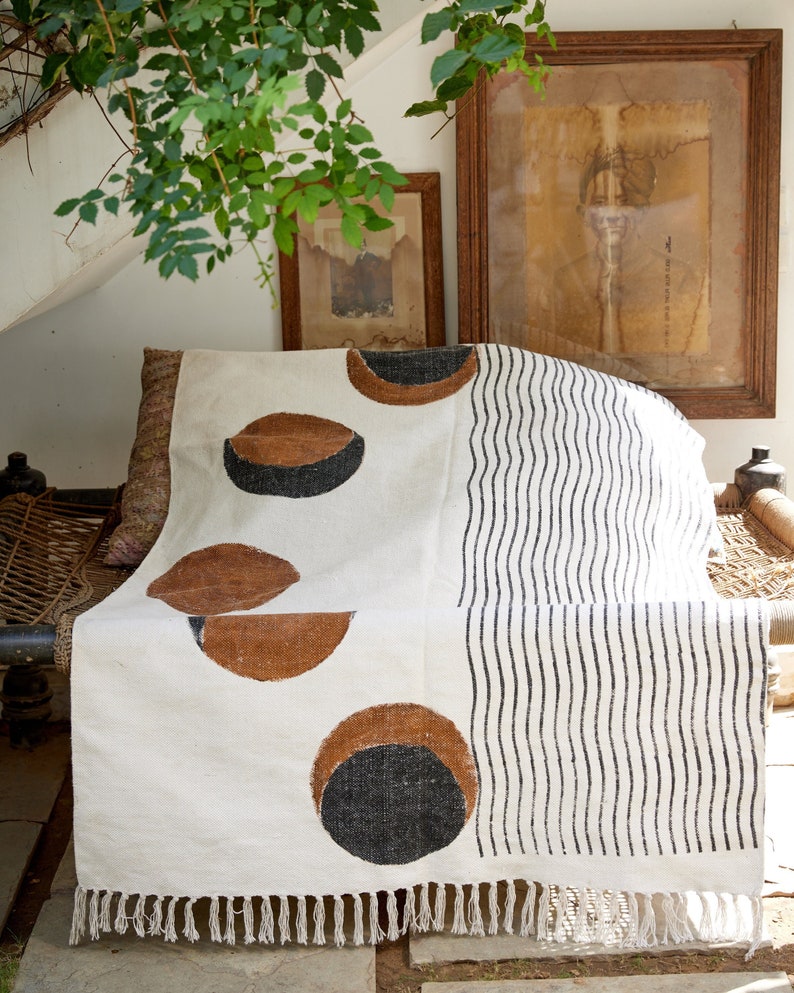 Handmade Moon Phase Cotton Rug: Boho Hand-Block Printed Dhurrie (4x6ft)