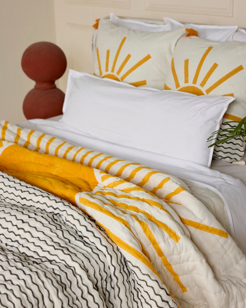 Handmade Kantha Stitch Quilt: Reversible Sun & Starry Night Cotton Bedding