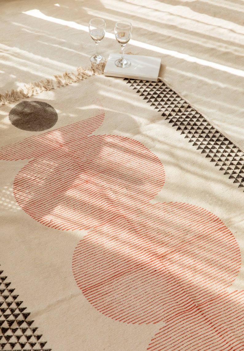 Handmade Block Print Cotton Dhurrie Rug: Bohemian Abstract Design