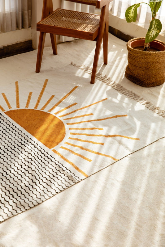 Handmade Rising Sun Rug: 4x6 Block Printed Cotton Dhurrie