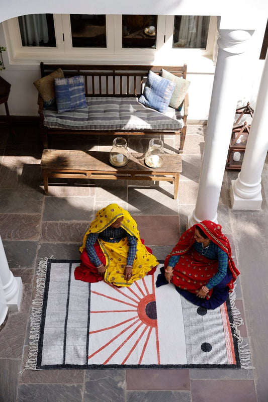 Hand-Block Printed Cotton Rug (4x6 ft): Modern Rising Sun Design