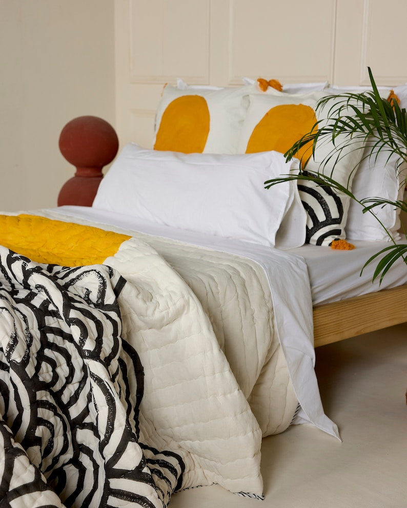 Handmade Queen Size Kantha Quilt: 100% Cotton Reversible Bedding Set